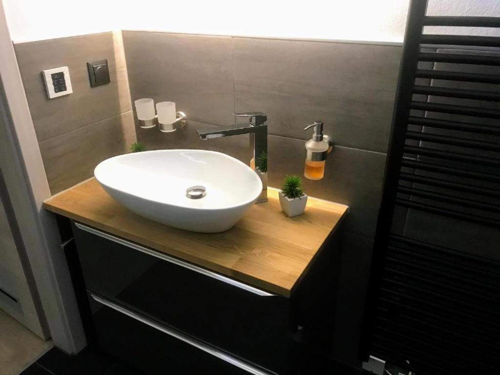 Salzhausblick Business Apartments - Zentrale Lage Am Salzhaus - Mwst-Rechnung Verfuegbar Żytawa Zewnętrze zdjęcie